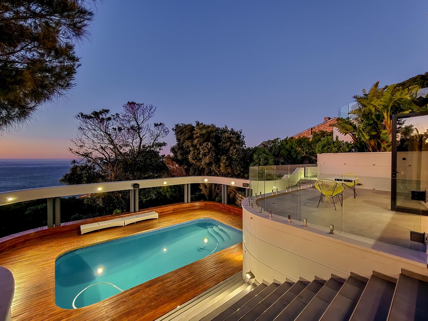 7 Bedroom Property for Sale in Llandudno Western Cape